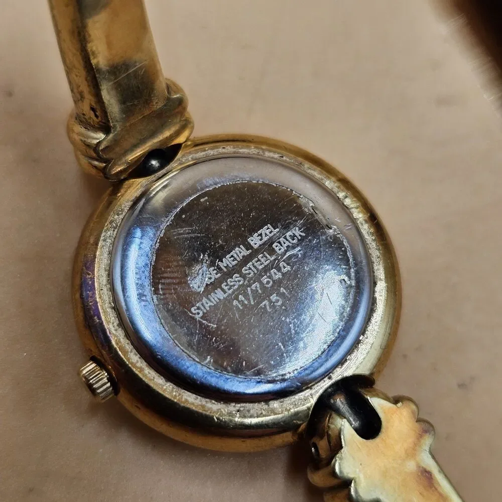 Vintage Anne Klein Gold Tone Quartz Bangle Watch New Battery Runs Great